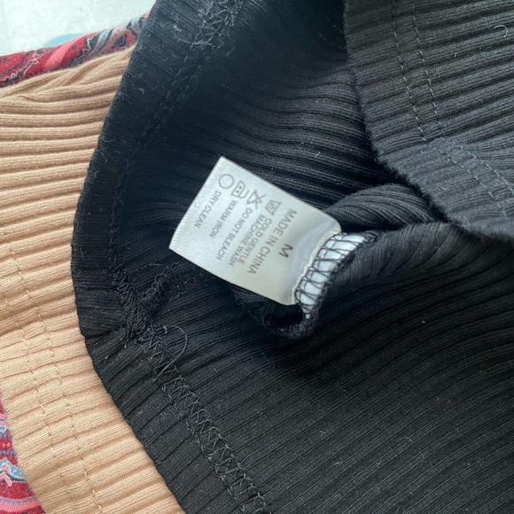 One Shoulder Ribbed Crop Tank Set (2) - Picture 6 of 6